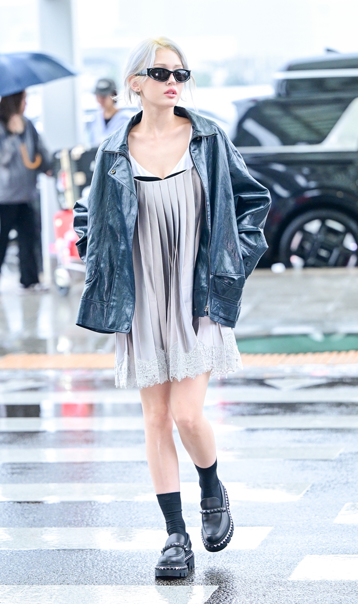 [공항패션] 전소미, 요즘 애들의 ‘란제리 룩’은 이렇게 27-Image